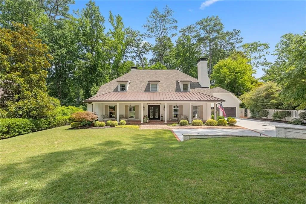 Atlanta, Georgia 30305, United States, 4 Bedrooms Bedrooms, ,5 BathroomsBathrooms,Residential,Active,168847 Atlanta, Georgia 30305, United States, 4 Bedrooms Bedrooms, ,5 BathroomsBathrooms,Residential,Active,168847