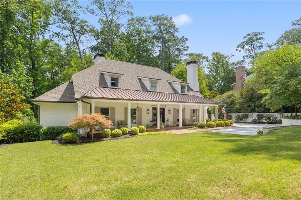 Atlanta, Georgia 30305, United States, 4 Bedrooms Bedrooms, ,5 BathroomsBathrooms,Residential,Active,168847