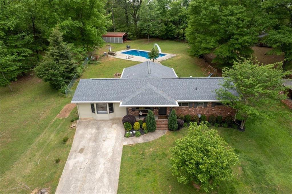 3833 Coral Lane, Douglasville, Georgia image 1