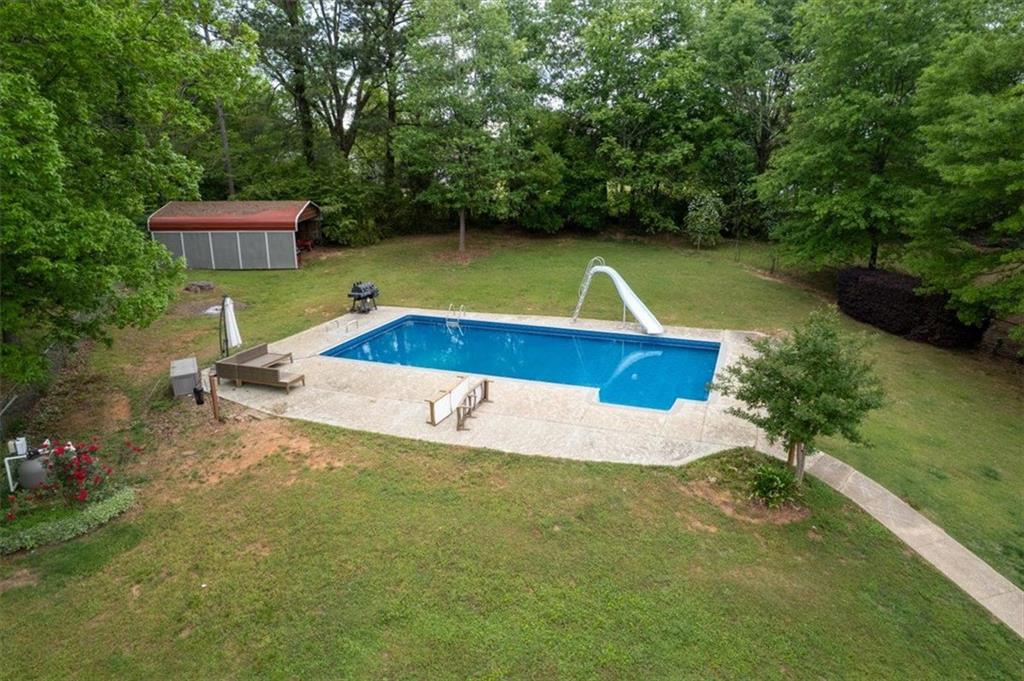 3833 Coral Lane, Douglasville, Georgia image 8