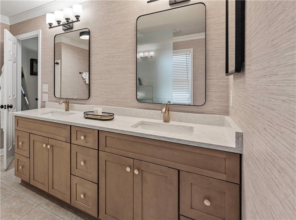440 N Farm Drive, Alpharetta, Georgia image 6