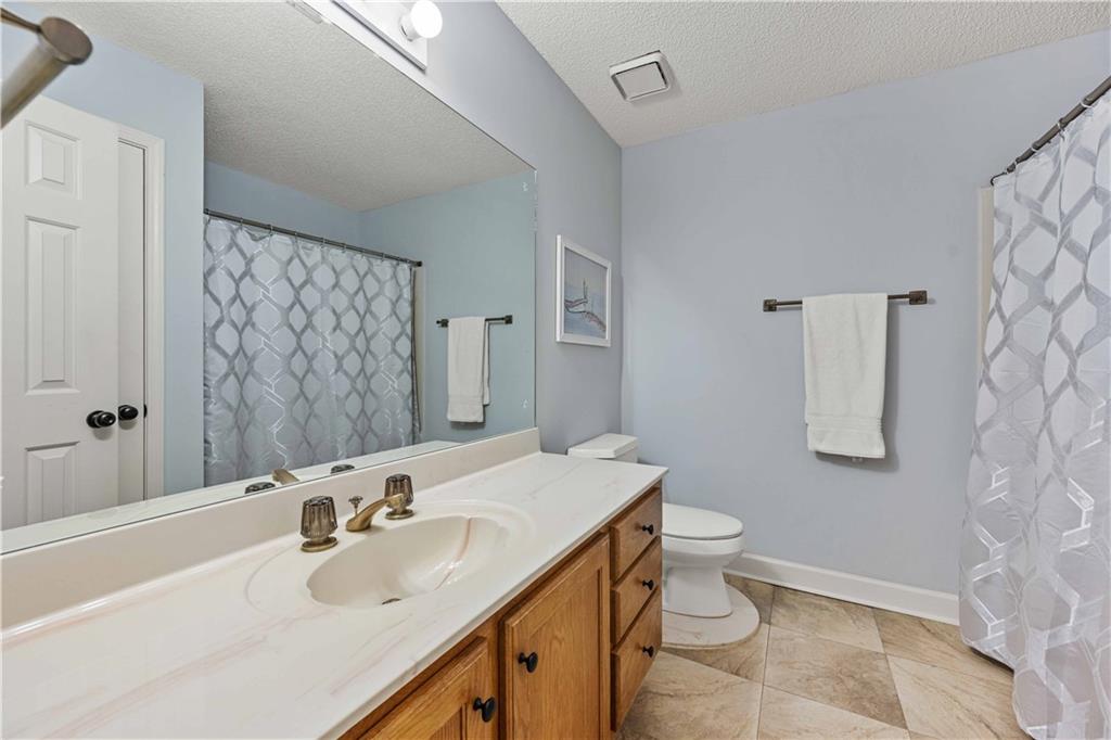440 N Farm Drive, Alpharetta, Georgia image 35