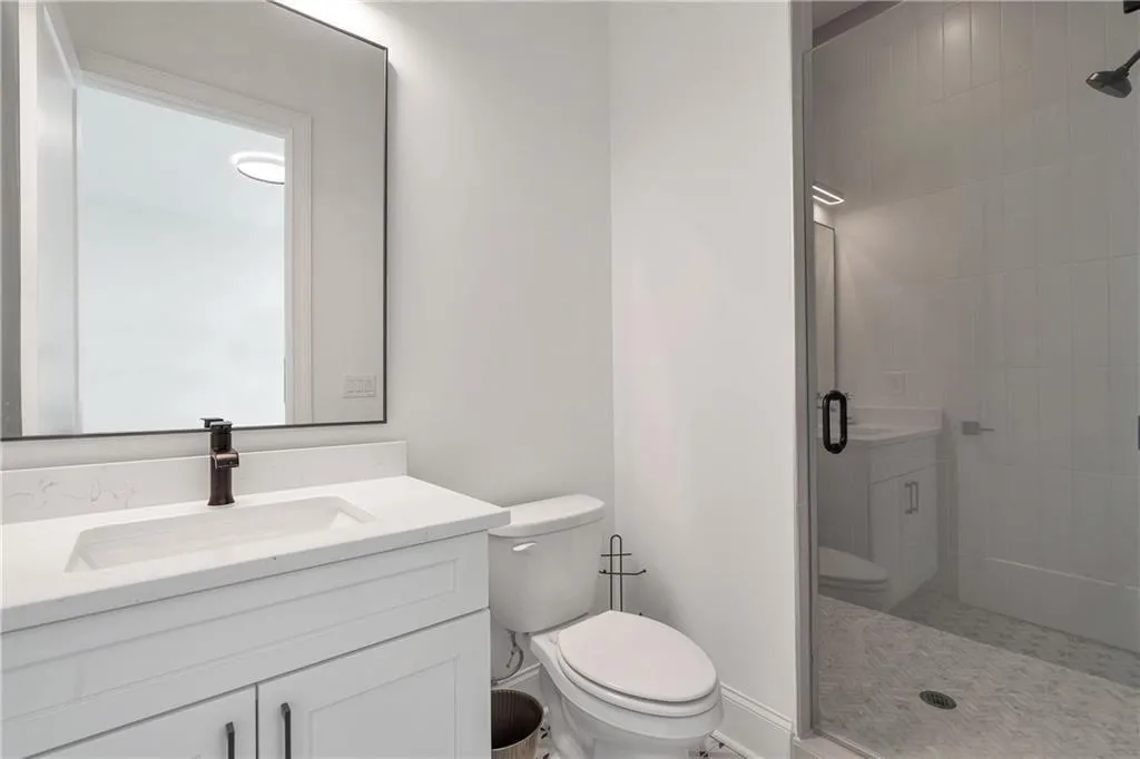 Dunwoody, Georgia 30338, United States, 6 Bedrooms Bedrooms, ,6 BathroomsBathrooms,Residential,Pending,118956