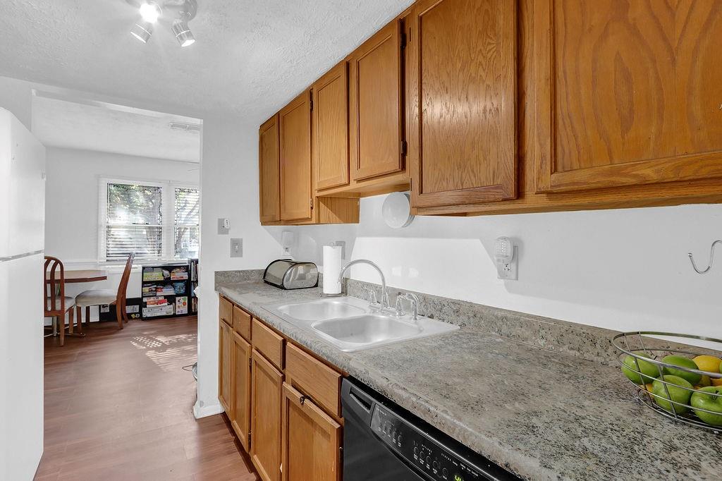 Wedgewood Townhomes - Residential