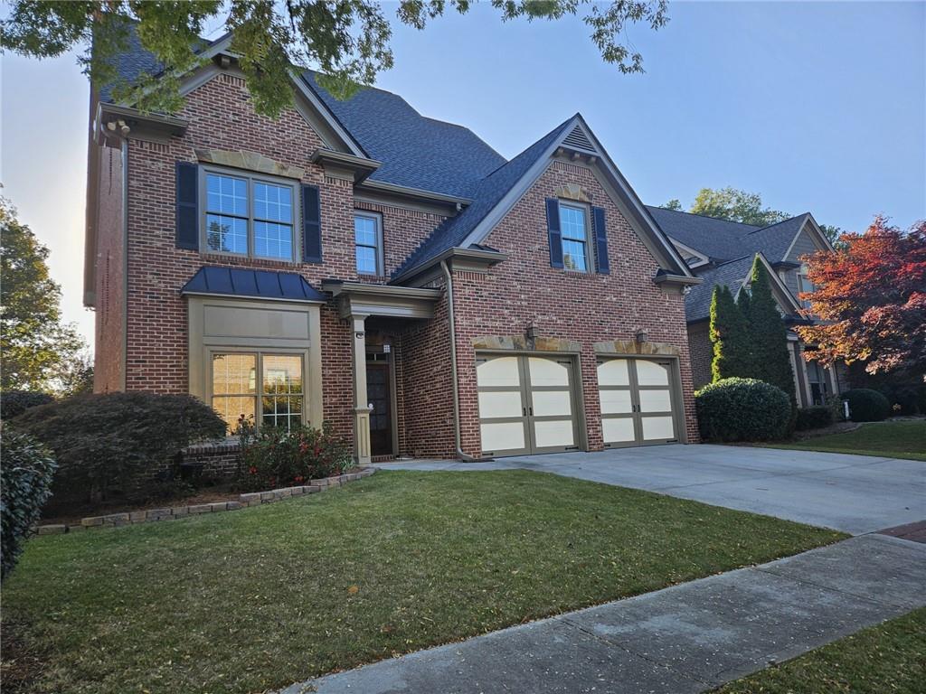 **FABULOUS READY TO MOVE IN 5 BED & 4.5 BATH GORGEOUS HOME IN SOUGHT AFTER GATED COMMUNITY! BROOKWOOD SCHOOLS.** HARDWOOD FLOOR THROUH OUT MAIN LEVEL.**CHEF'S CHICKEN W/GRANITE COUNTER TOP**OPEN FAMILY ROOM W/FIREPLACE & MANY UPGRADED**STAINLESS STEEL APPLIANCES IN GOURMET KITCHEN.** AWESOME MASTER SUITE, BATHROOMS, WALK IN CLOSETS AND MEDIA ROOM.** SUBDIVISION OFFERS EXCELLENT AMENITIES.** WALKING DISTANCE TO SHOPS, LOCALLY FAMOUS EATERIES ON FIVE FORK DRIVE AND THE SHOPPES AT WEBGIN**