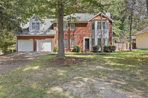 Homes For Sale - 5300 Oglethorpe Court<br/> Powder Springs, GA 30127