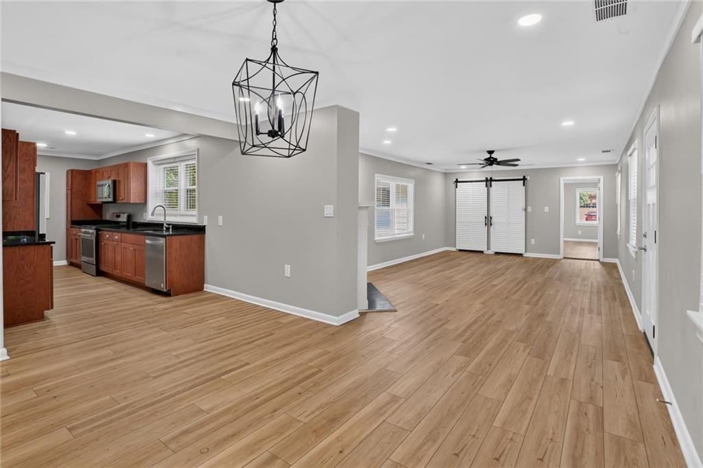 1220 Roxboro Drive NE