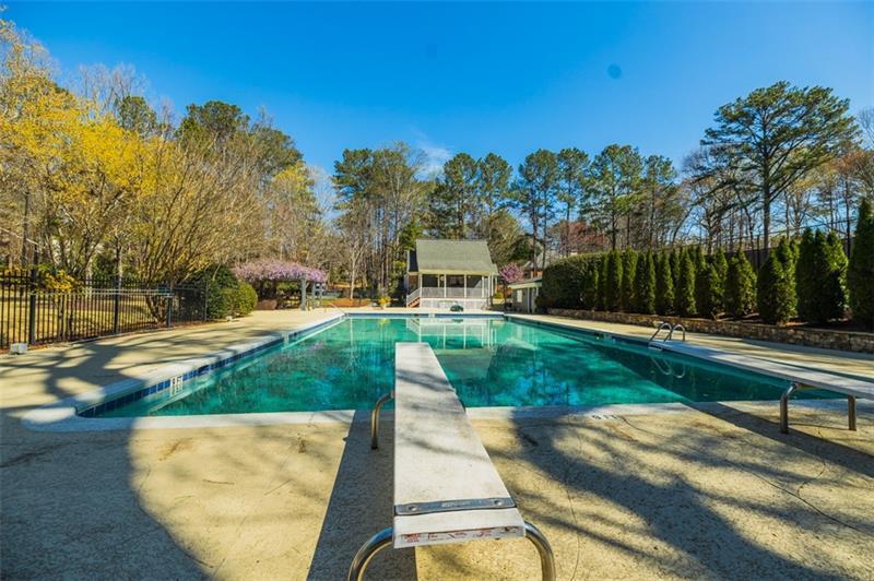 1250 Northcliff Trace, Roswell, Georgia image 46