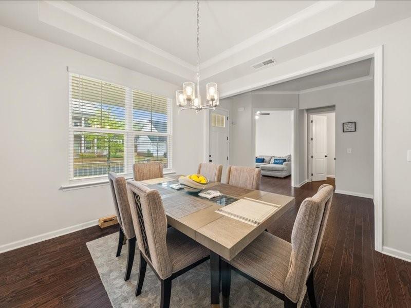 1395 Crestwind Road NW