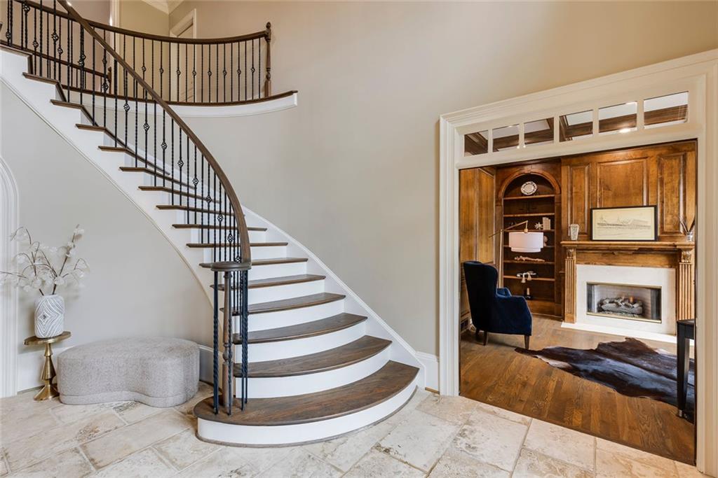 314 Caruso Court, Sandy Springs, Georgia image 9
