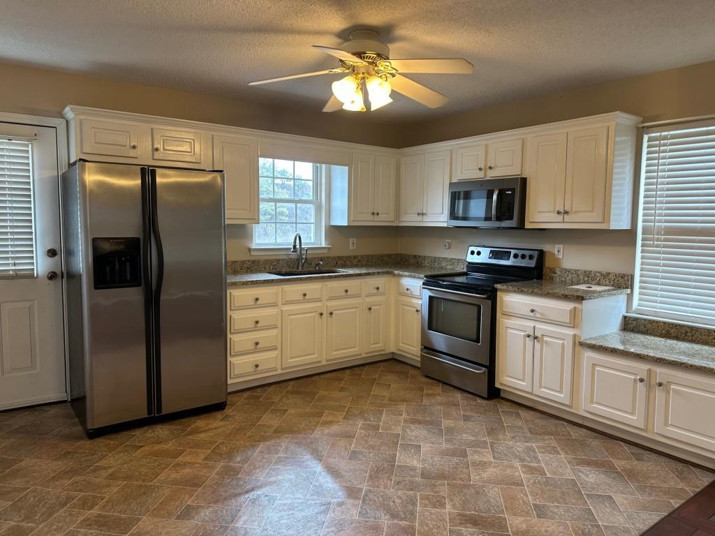 532 Fieldwood Drive, Adairsville, Georgia image 8