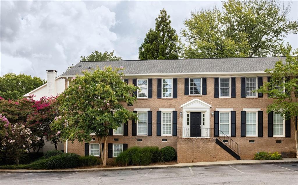 1101 Collier Road NW R4