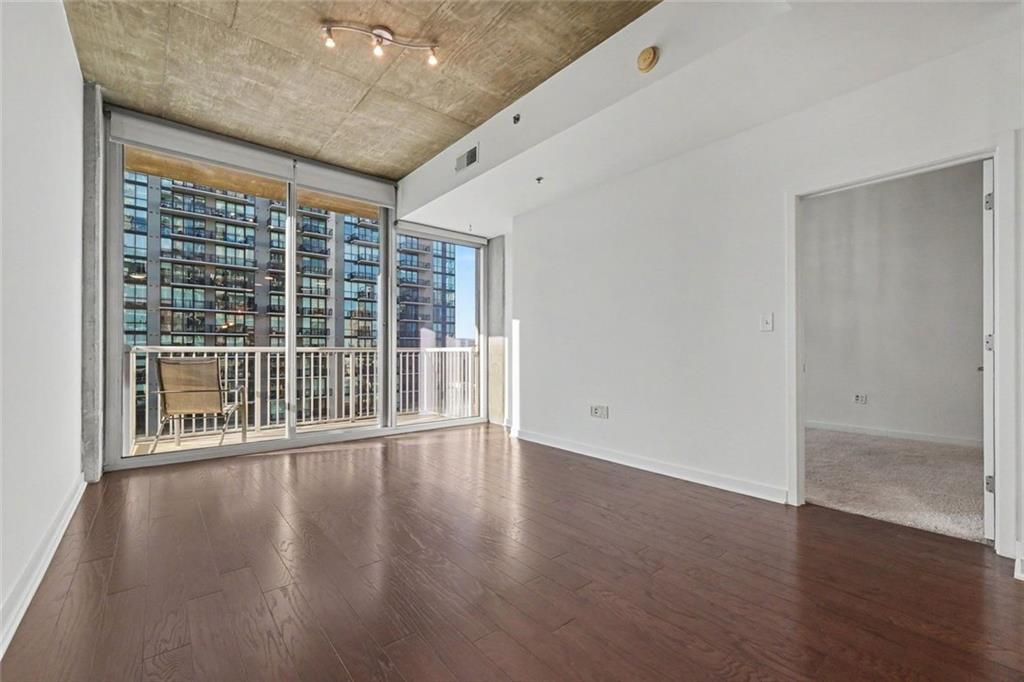 855 Peachtree Street NE 2209