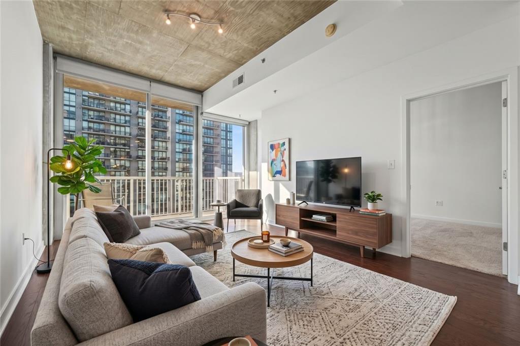 855 Peachtree Street NE 2209