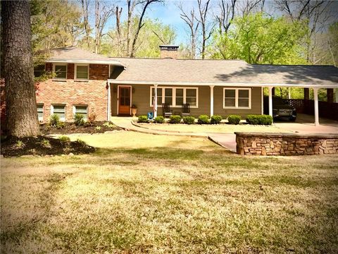 Photo of 870 Starlight Drive, Sandy Springs, GA 30342 (MLS # 7747579)