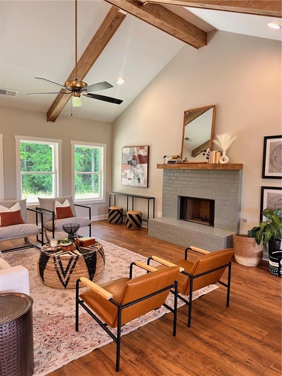 101 Red Oak Lane