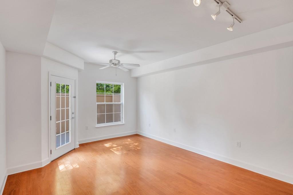 230 E Ponce de Leon Avenue 116