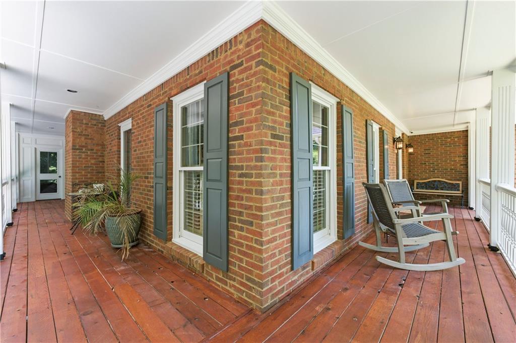 196 Roe Hampton Lane