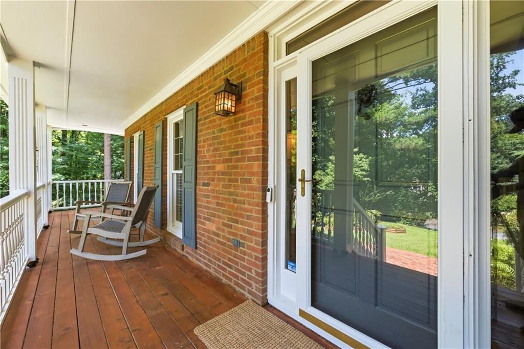 196 Roe Hampton Lane