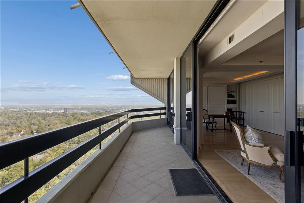 2660 Peachtree Road NW 36F