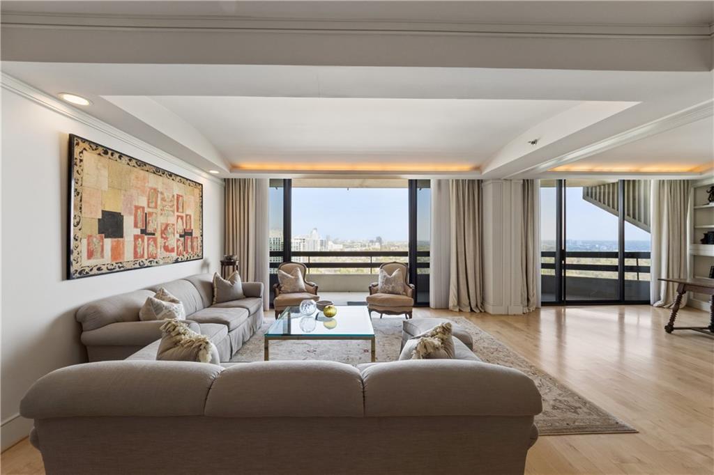 2660 Peachtree Road NW 36F