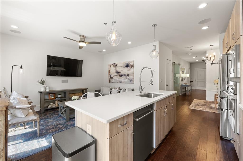 305 Canton Way, Roswell, Georgia image 8