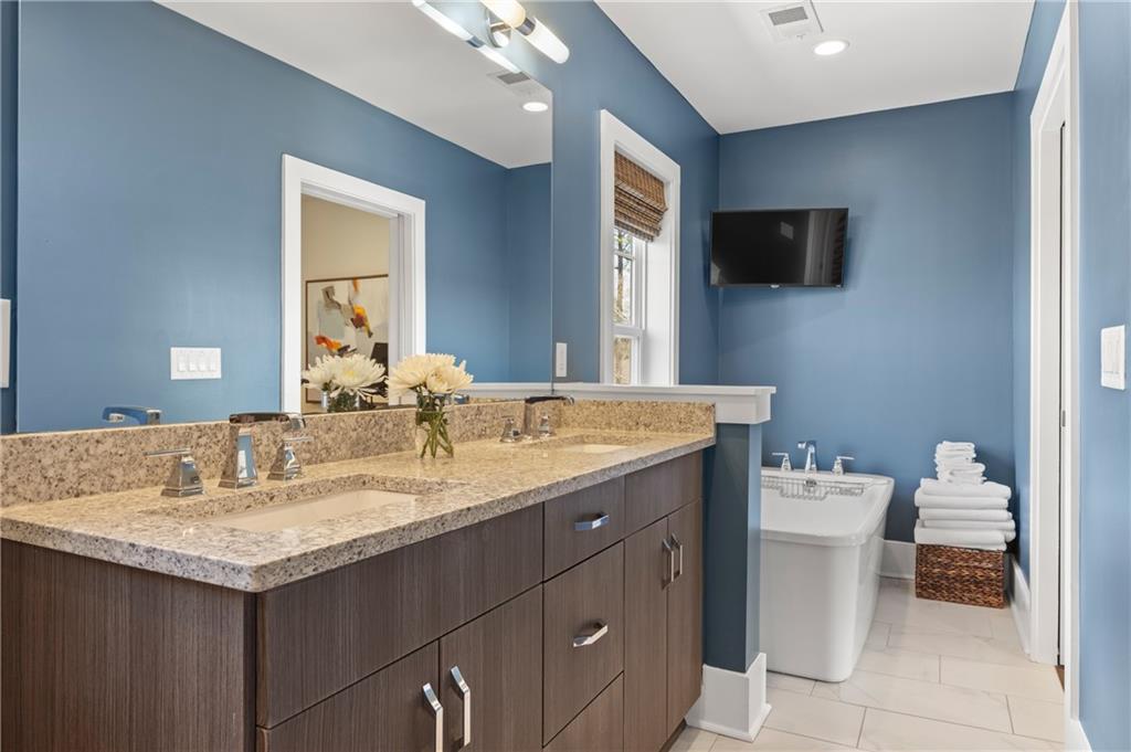 305 Canton Way, Roswell, Georgia image 28