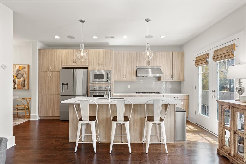 305 Canton Way, Roswell, Georgia image 9