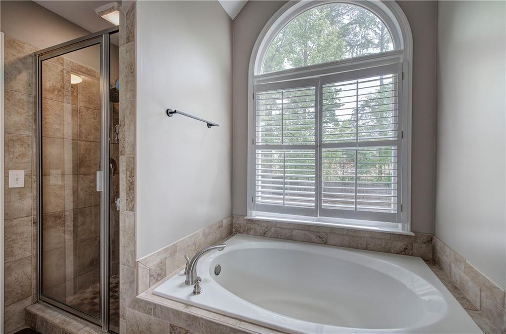3186 Sail Winds Drive, Acworth, Georgia image 36