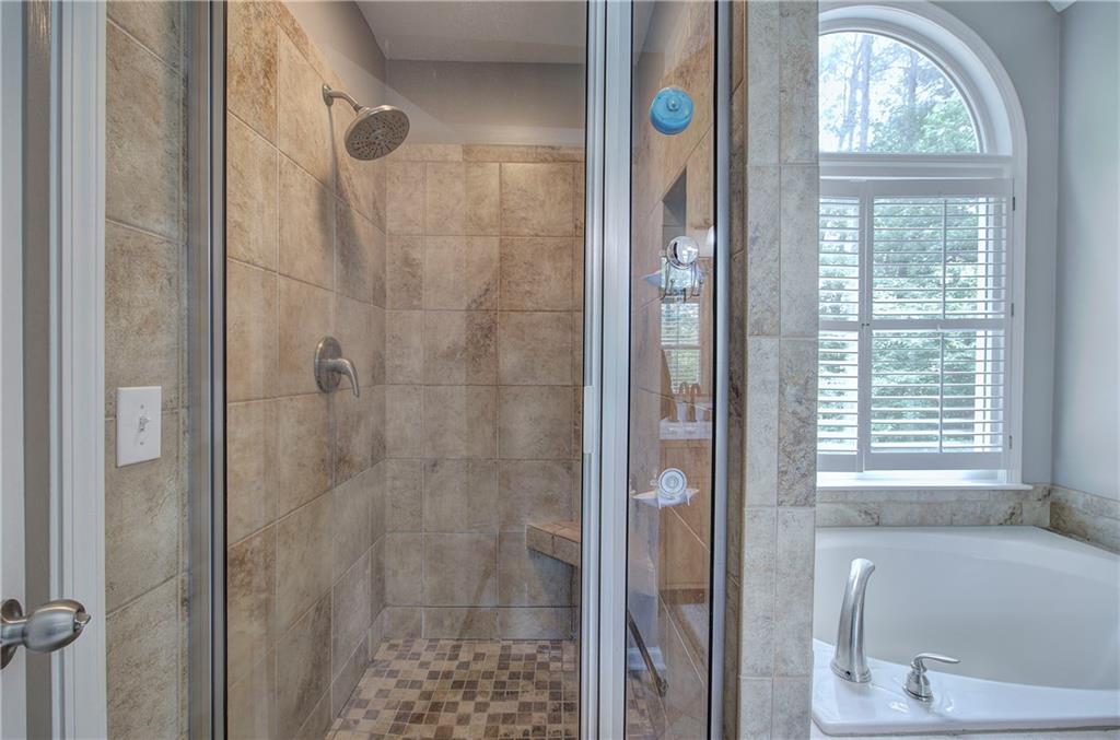 3186 Sail Winds Drive, Acworth, Georgia image 37