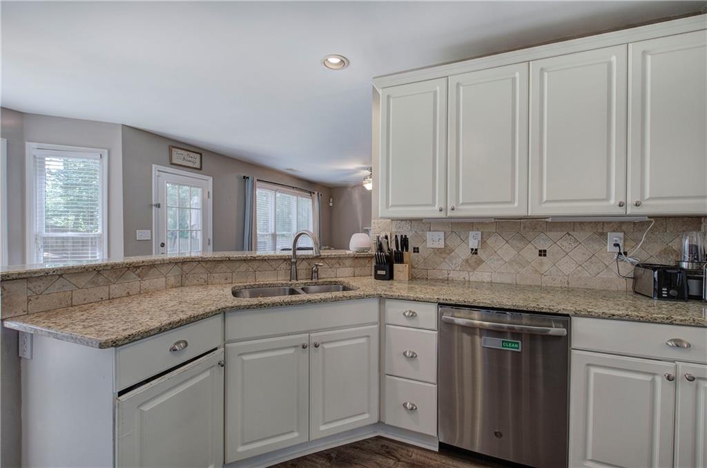 3186 Sail Winds Drive, Acworth, Georgia image 22