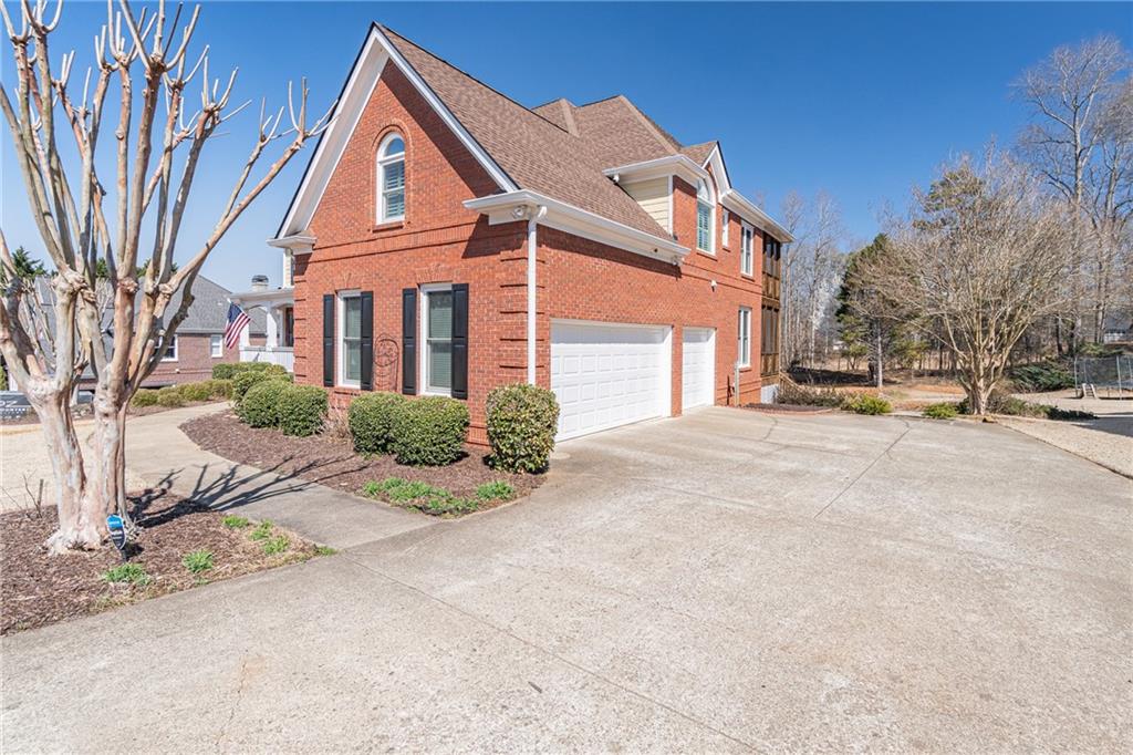408 Hickory Fairway Court