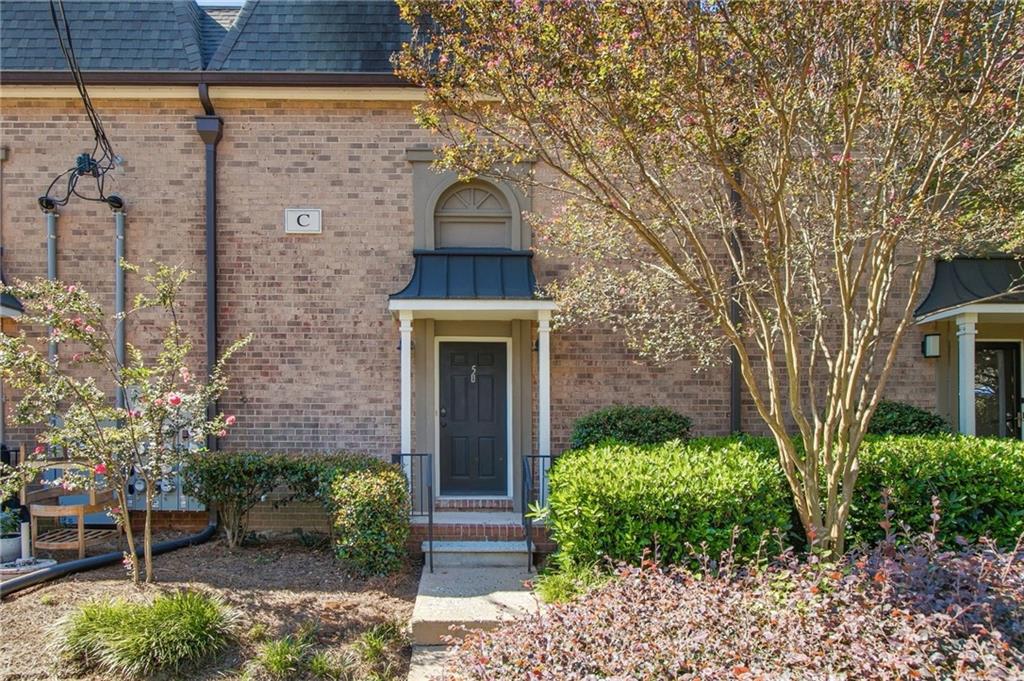 6980 Roswell Road C5