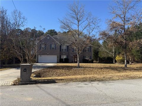 Homes For Sale - 829 Sweden Forest Cove<br/> Clayton County, Hampton, GA 30228