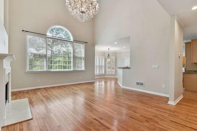330 Winherst Lane