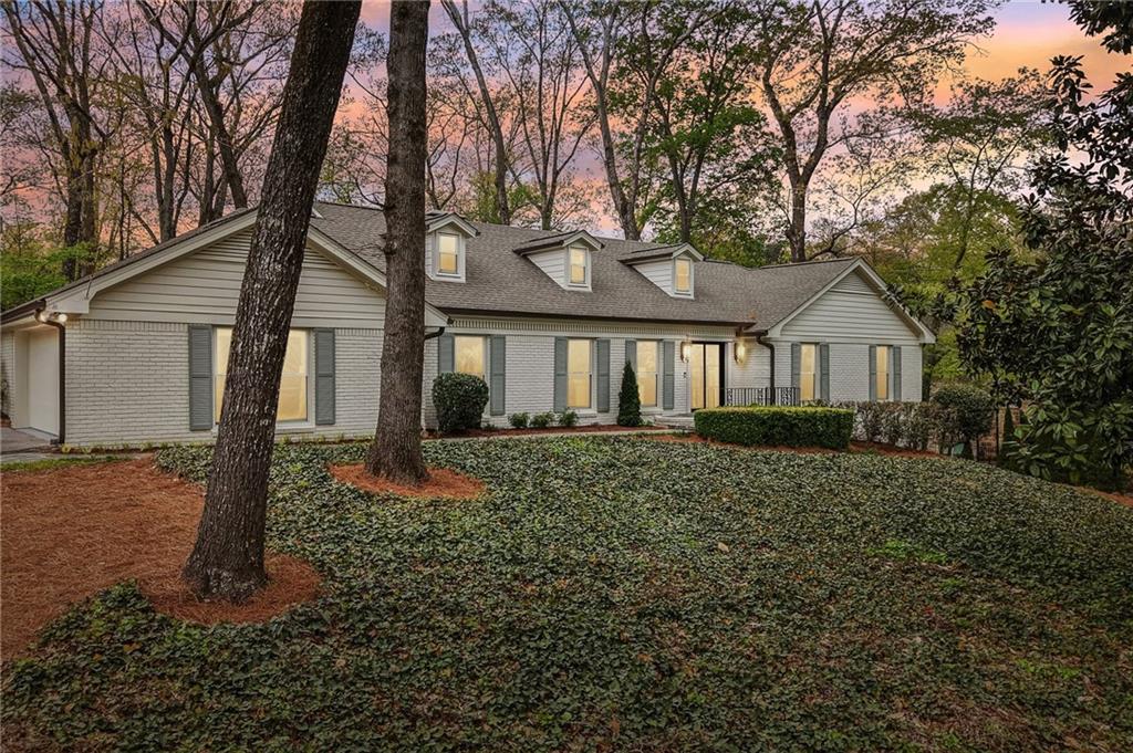 6335 Aberdeen Drive NE