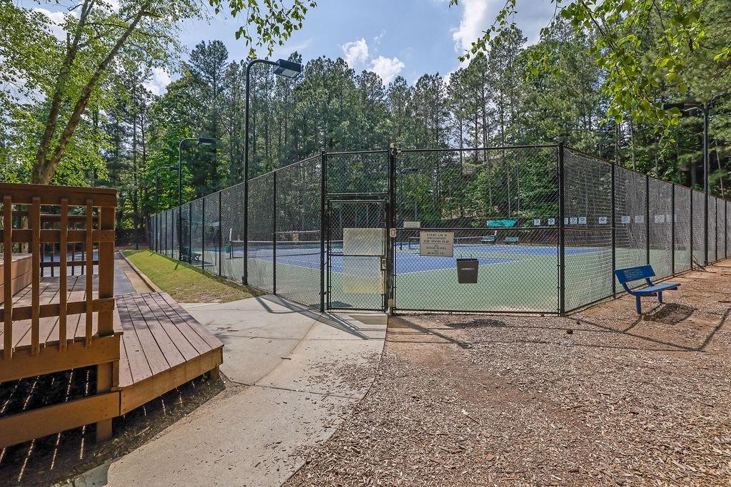 4410 Red Rock Point, Suwanee, Georgia image 45