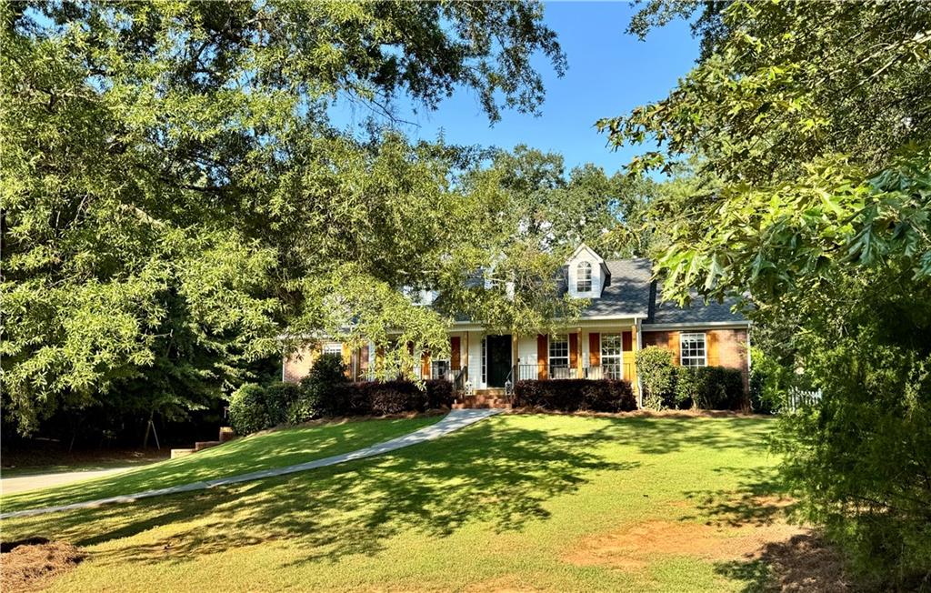 132 Hunter Drive NE