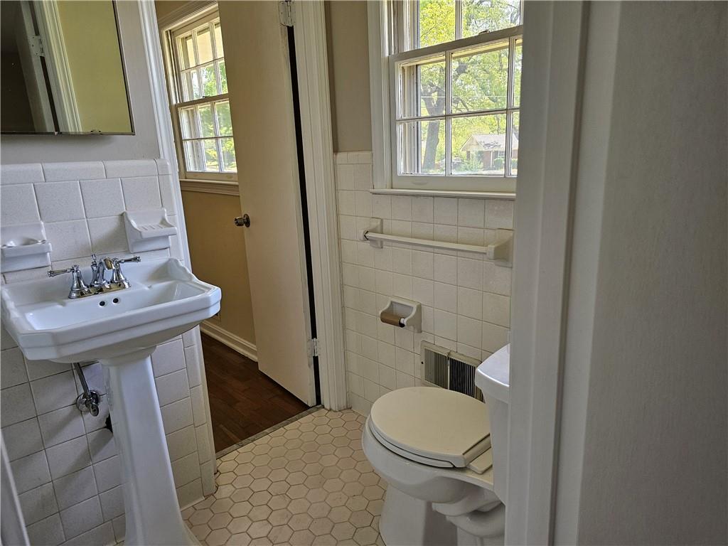 4589 Mesaview Way, Stone Mountain, Georgia image 8