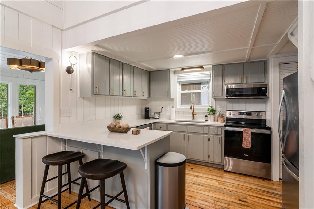 196 Whitewater Path