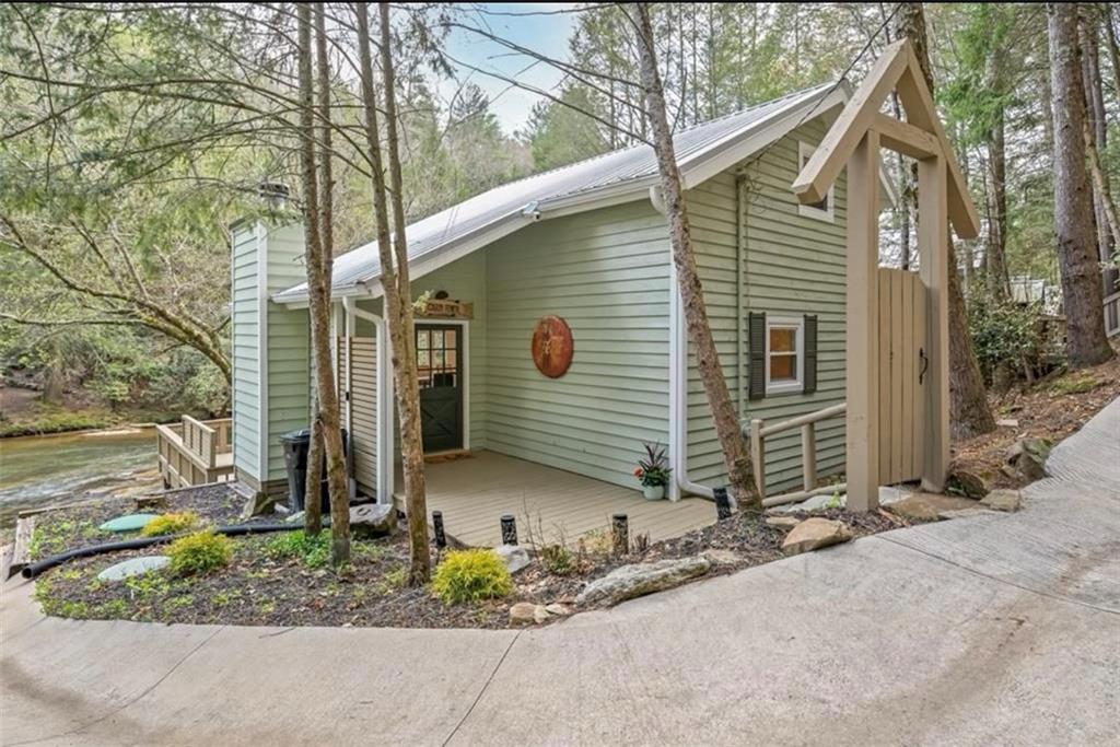 196 Whitewater Path