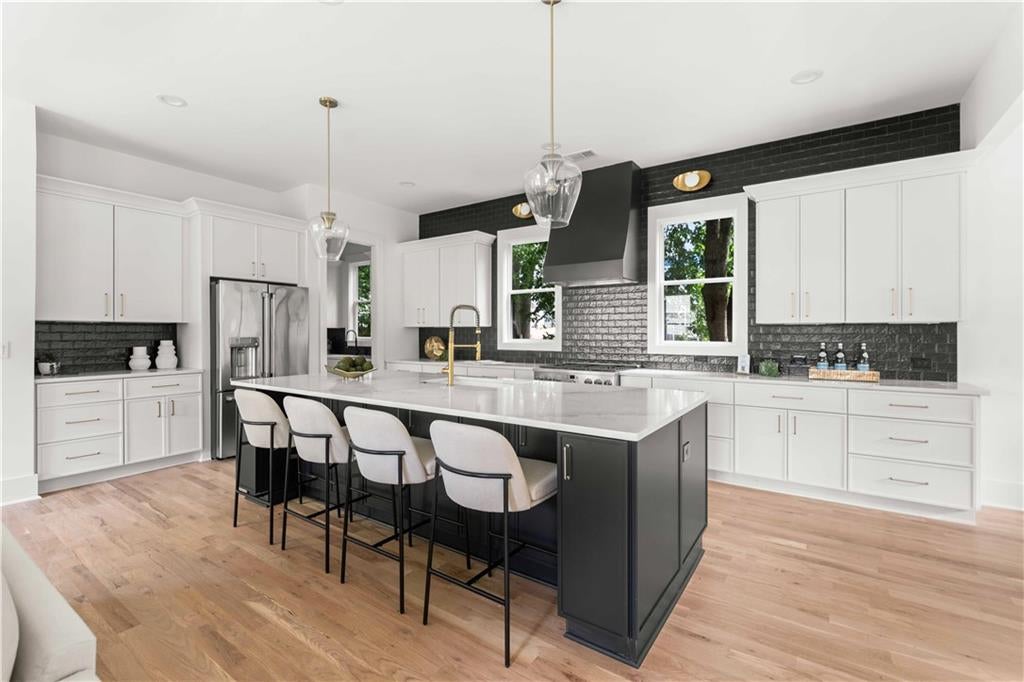 31 Walthall SE