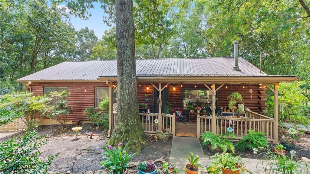 520 George Gray Lane