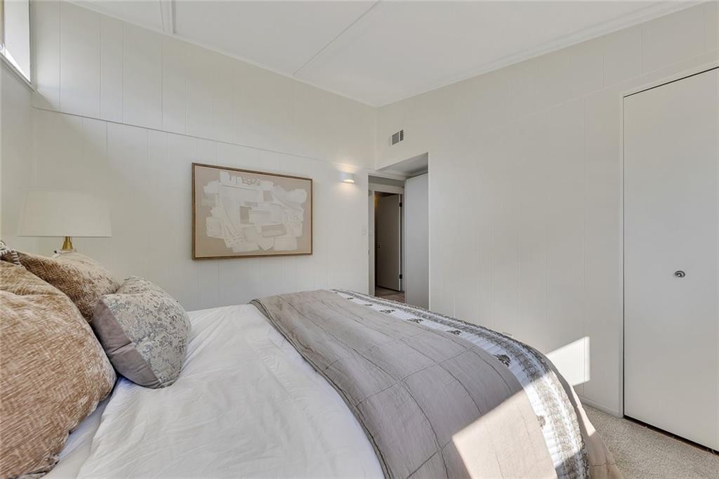 Sherwood Forest - Residential Lease