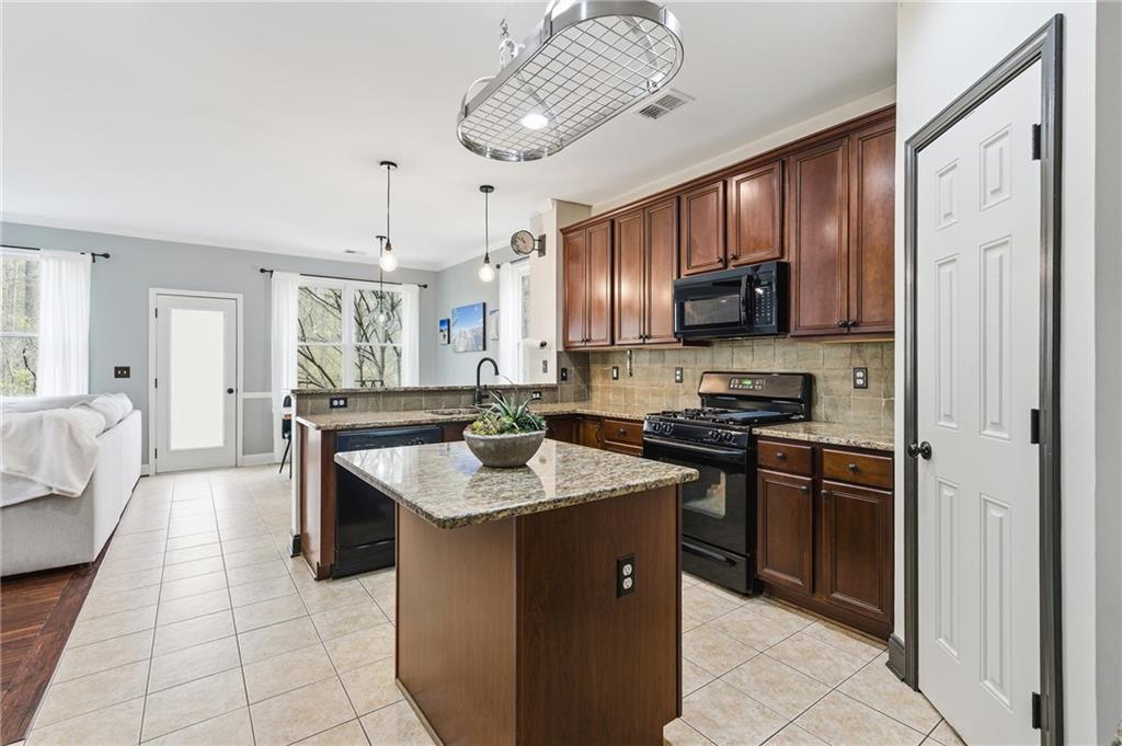 3615 High Battery Bluff NW