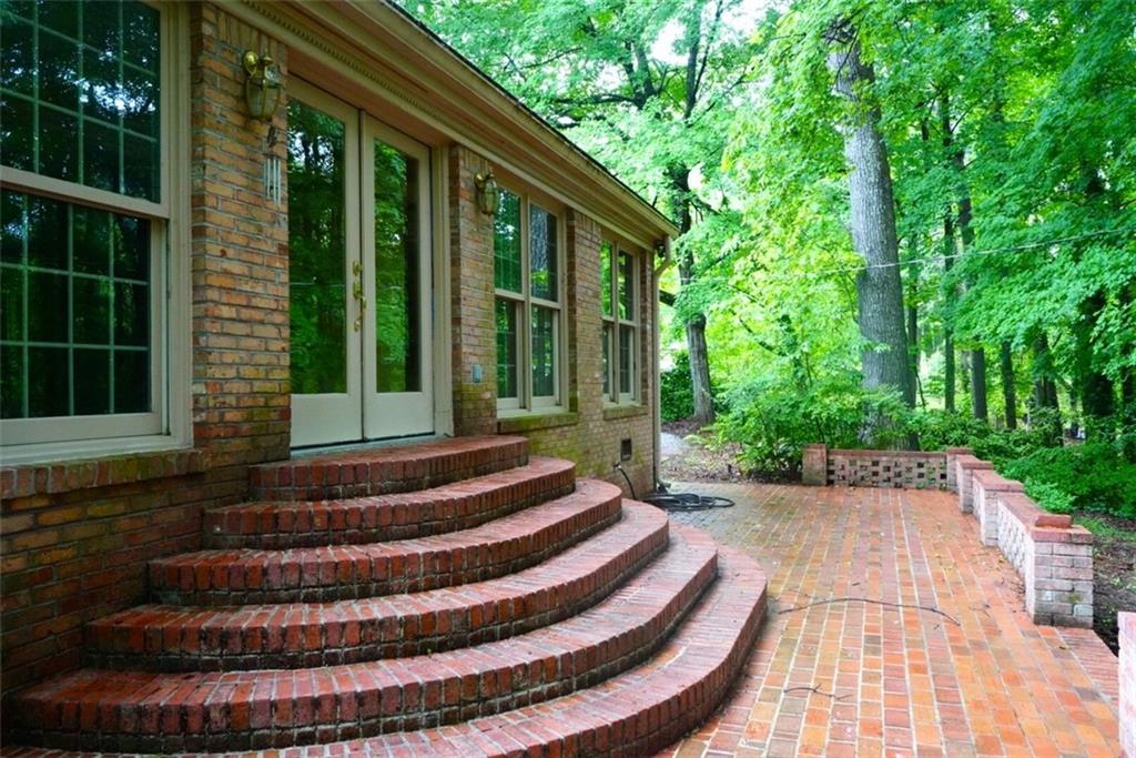 5346 Light Circle, Norcross, Georgia image 12