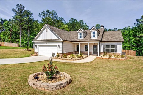 Homes For Sale - 744 Brookshire Court<br/> Monroe, GA 30655