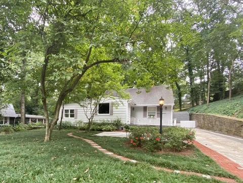 2639 Ridgemore Road NW Atlanta GA 30318