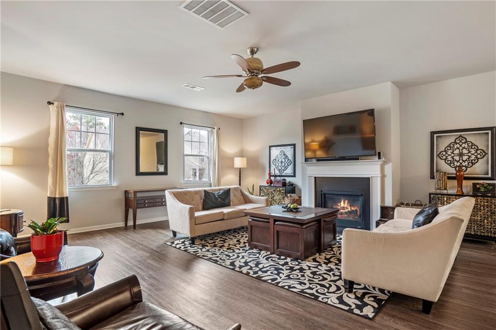 642 Royal Crest Court