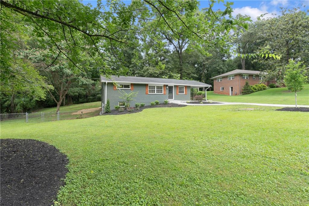 2324 Elmwood Circle